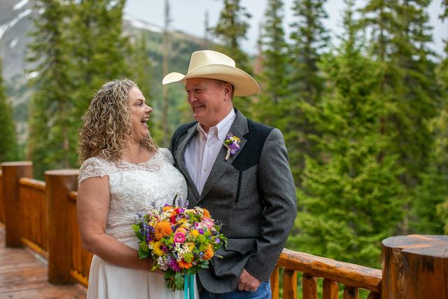 Custom weddings of Colorado