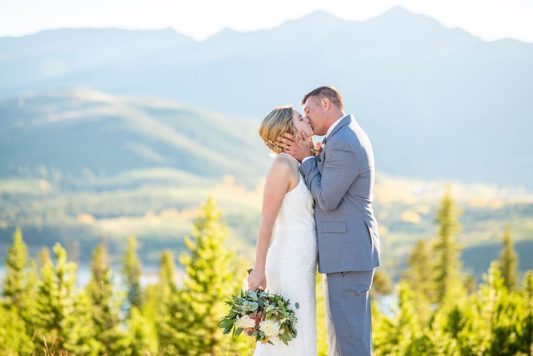Colorado-micro-weddings