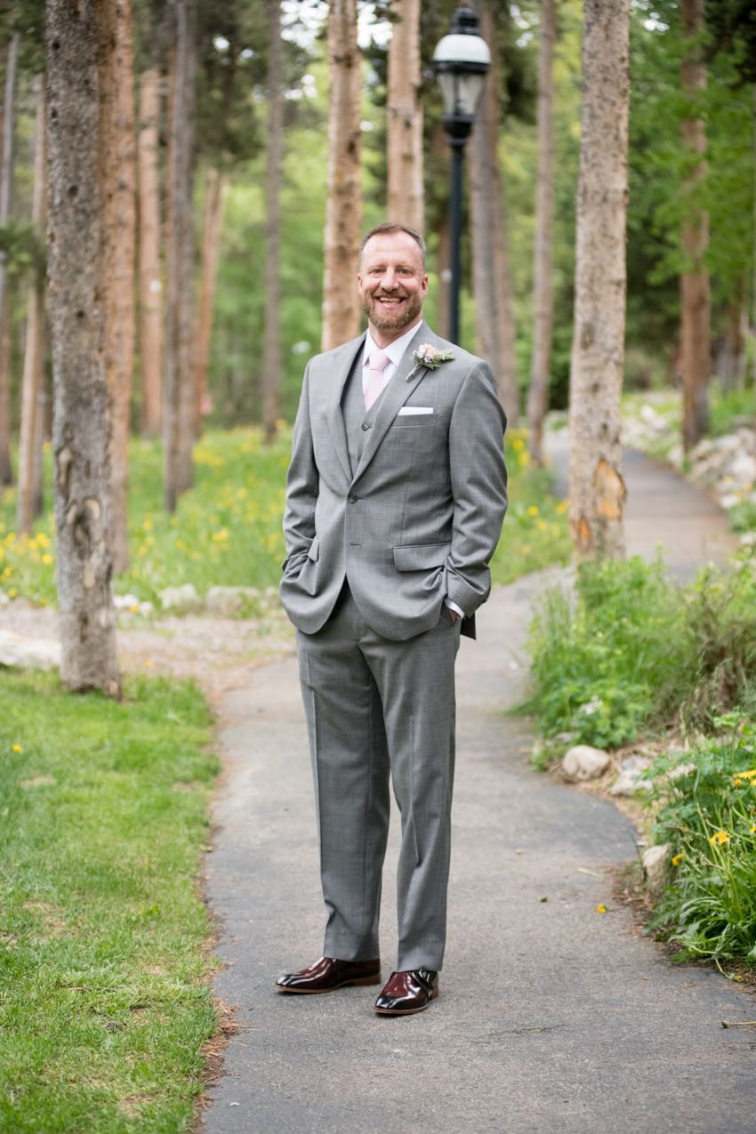 Colorado destination wedding groom