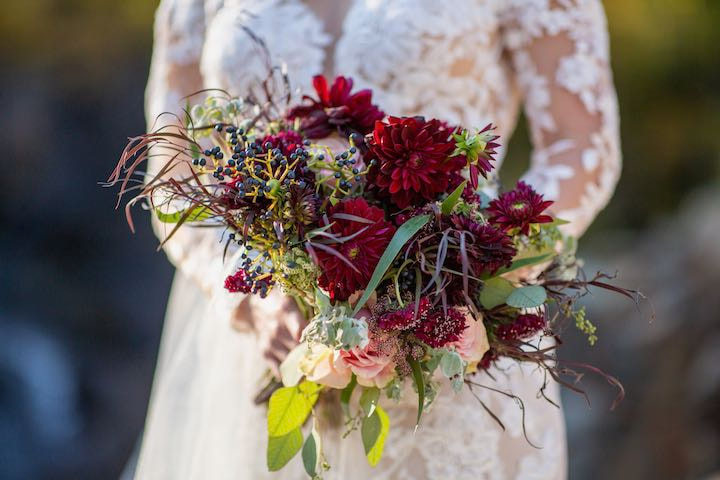 red-fall-bouquet