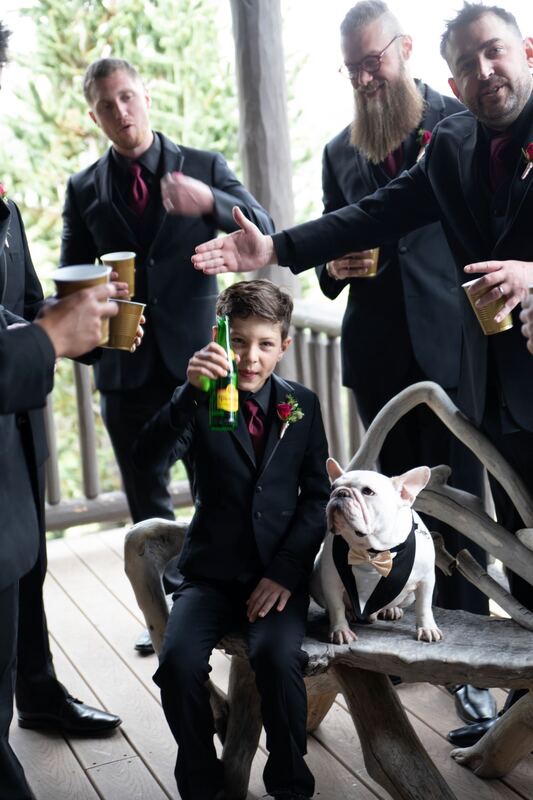 dogs-in-wedding-photos