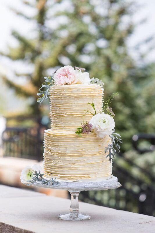 small Colorado wedding cake